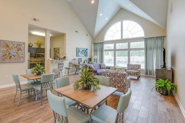 Somerset Pointe Apartments property